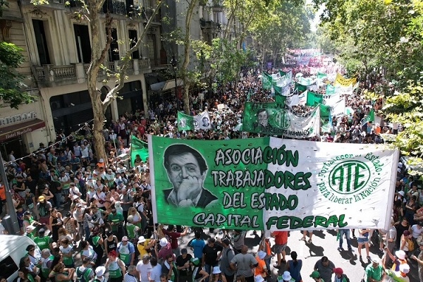 Estatales movilizan en Ciudad de Buenos Aires
