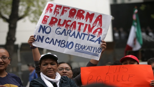 Lucha docente obliga a Peña Nieto repensar la reforma educativa