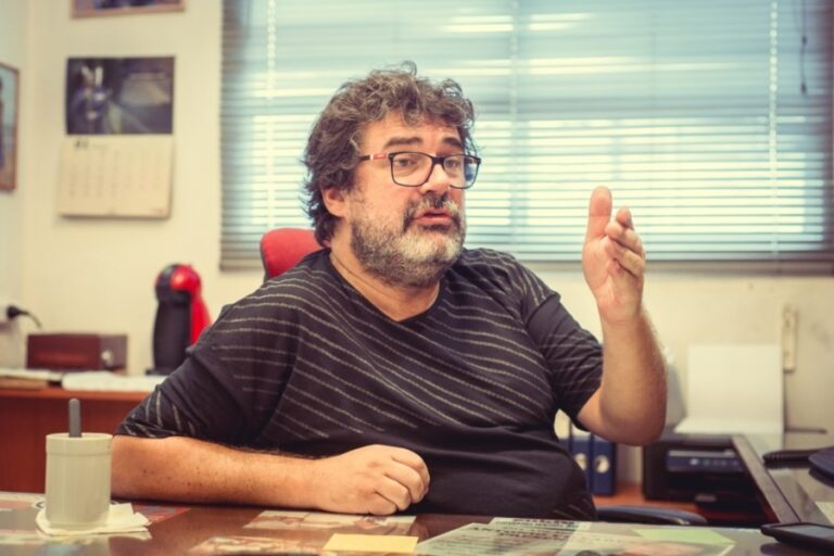 La advertencia de Roberto Pianelli: «El Gobierno quiere destruir a los sindicatos y organizaciones sociales»