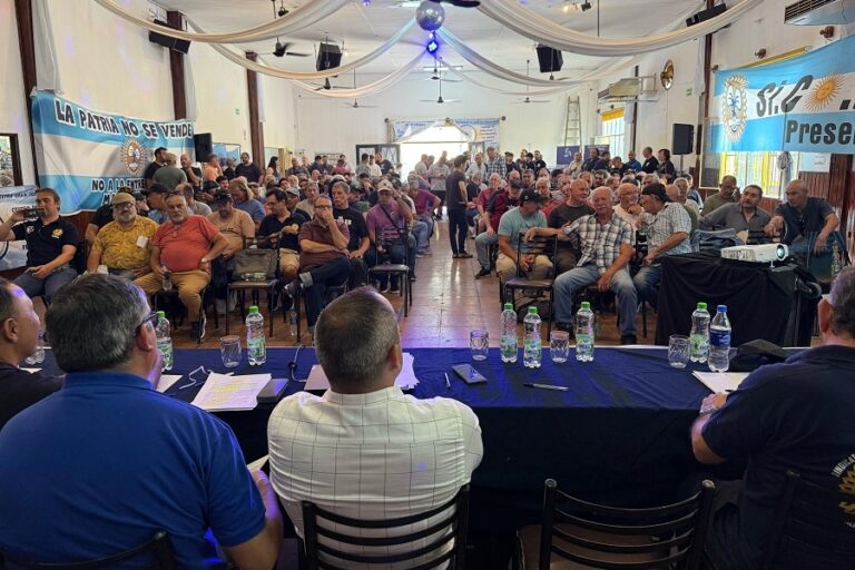 SICONARA aprobó un plan de lucha para la defensa de su obra social, del trabajo y de la soberanía nacional