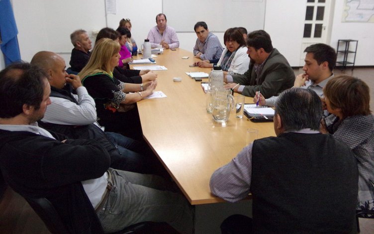 Comodoro Rivadavia: gremios estatales piden intermediación al Concejo para la apertura de paritarias