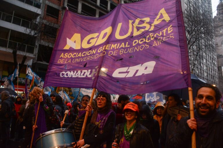 Gremios universitarios advierten que «no empiezan las clases» en 2026 si el Gobierno no cumple con la ley