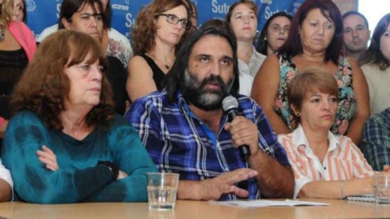 Baradel cruzó a Vidal por decir que un docente gana $33 mil: «No mienta más»