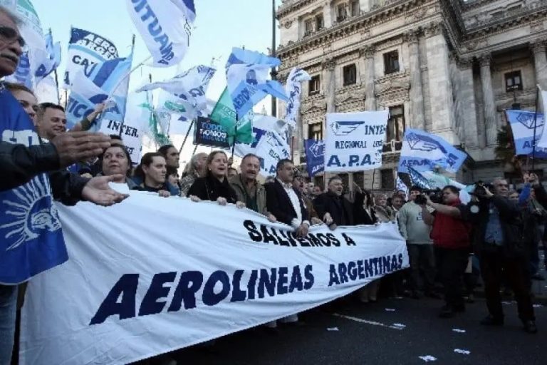 Gremios Aeronáuticos anunciaron un paro para el 28