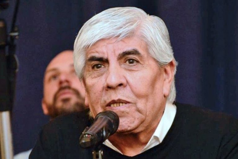 Camioneros acordó un aumento trimestral del 13%