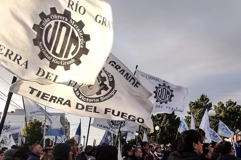 Comenzó el paro total en Tierra del Fuego en rechazo a la baja de aranceles a electrónicos importados