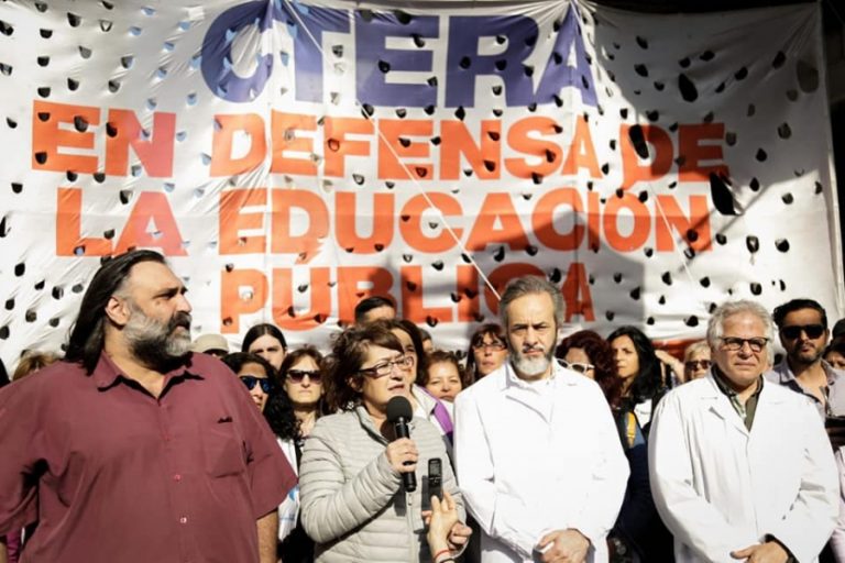 El Gobierno se reunió con CTERA y confirmó que convocará la paritaria nacional docente