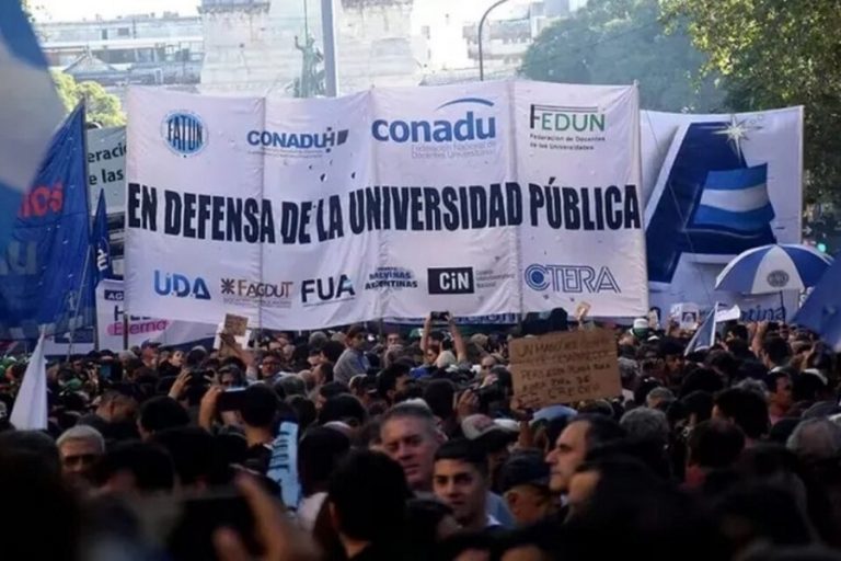 El Frente Sindical de Universidades Nacionales convocó a un paro total
