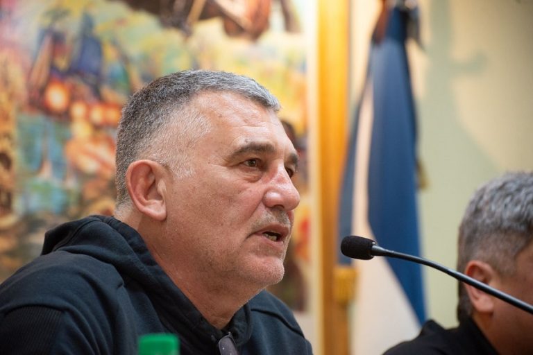 “Paco” Manrique cuestionó el DNU: «Está hecho por los empresarios»