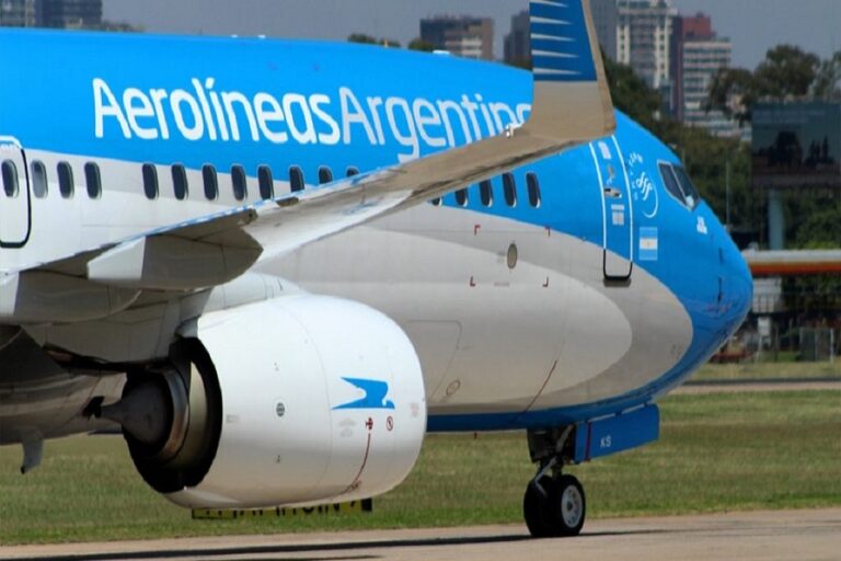 Pilotos reclaman la reapertura de paritarias