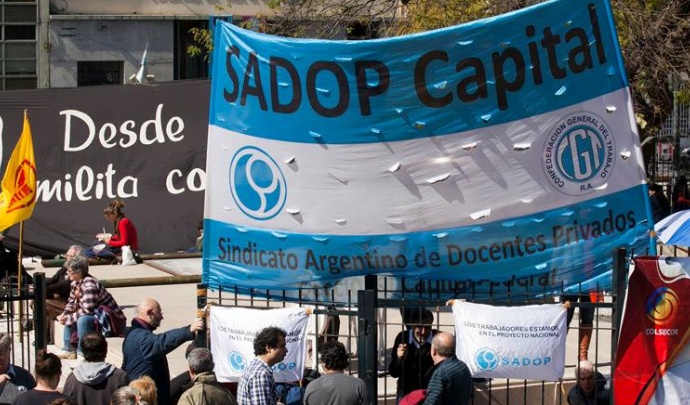 Docentes privados porteños realizan un paro