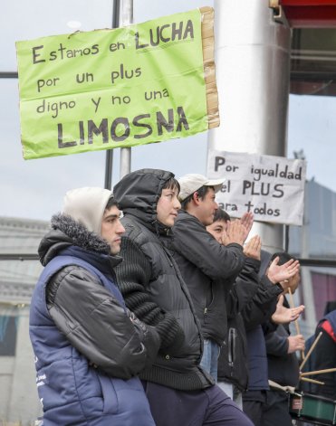 Trabajadores de seguridad de toda la provincia iniciaron una medida de fuerza