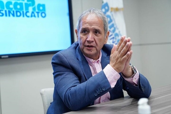 Bancarios celebran la suspensión del decreto que convertía al Banco Nación en sociedad anónima