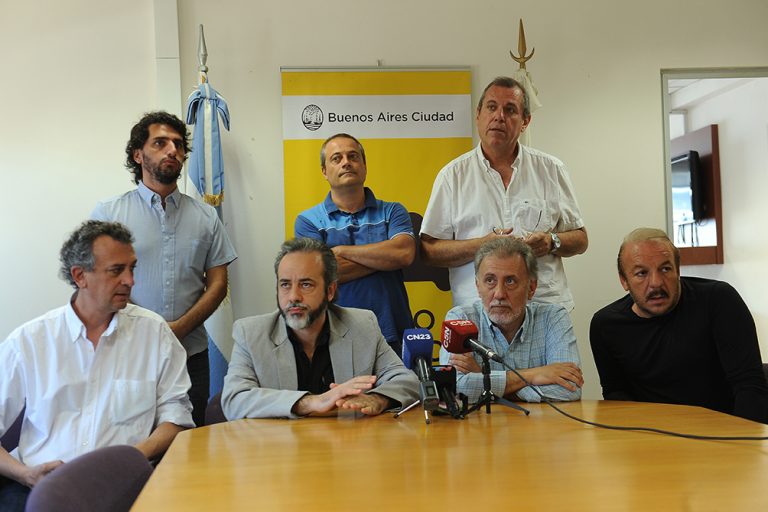 Los gremios anuncian nuevas medidas de fuerza por cierre de cursos nocturnos