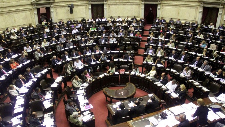 Se dio media sanción para la Ley Antidespidos