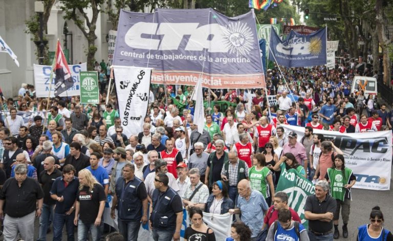 Provincia: los gremios se movilizan en doce localidades por “mayor trabajo y producción”