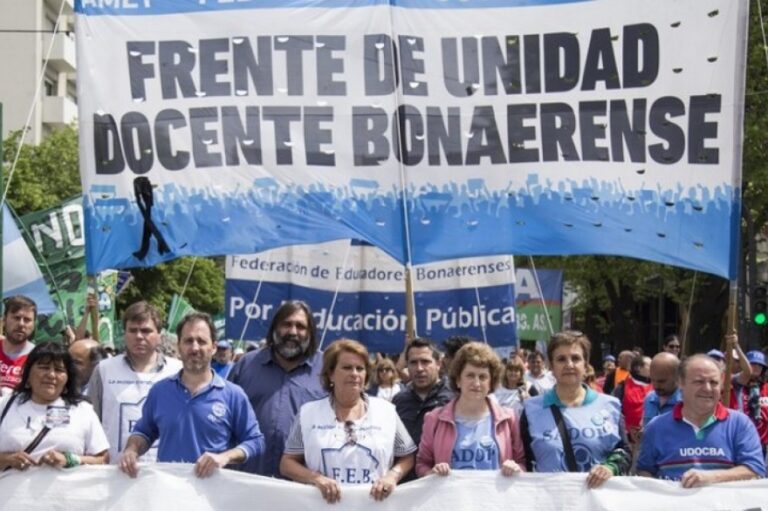 Tensiones en la paritaria docente nacional: gremios rechazan oferta oficial y amenazan con paros
