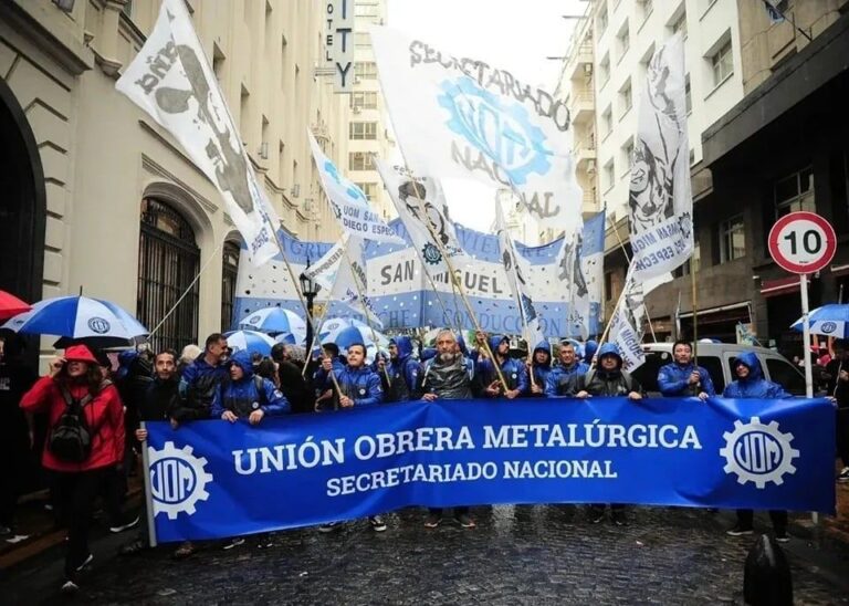 El gobierno de Milei frenó la homologación de la paritaria de la UOM: crece la tensión con el sector
