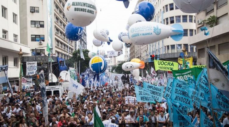 El 4 de abril la CGT marchará junto a los gremios Industriales