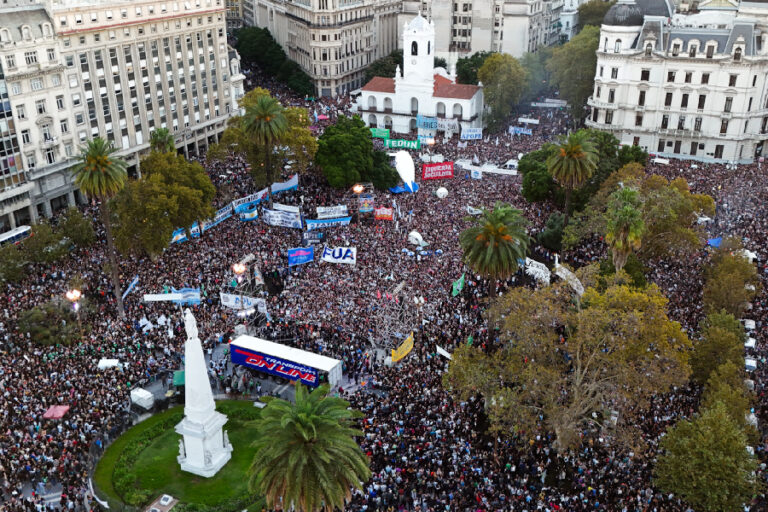 Convocan a una nueva Marcha Federal Universitaria para el 12 de mayo en reclamo por el financiamiento